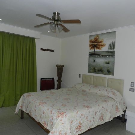 Hotel Guayaquil Santiago du Chili Extérieur photo