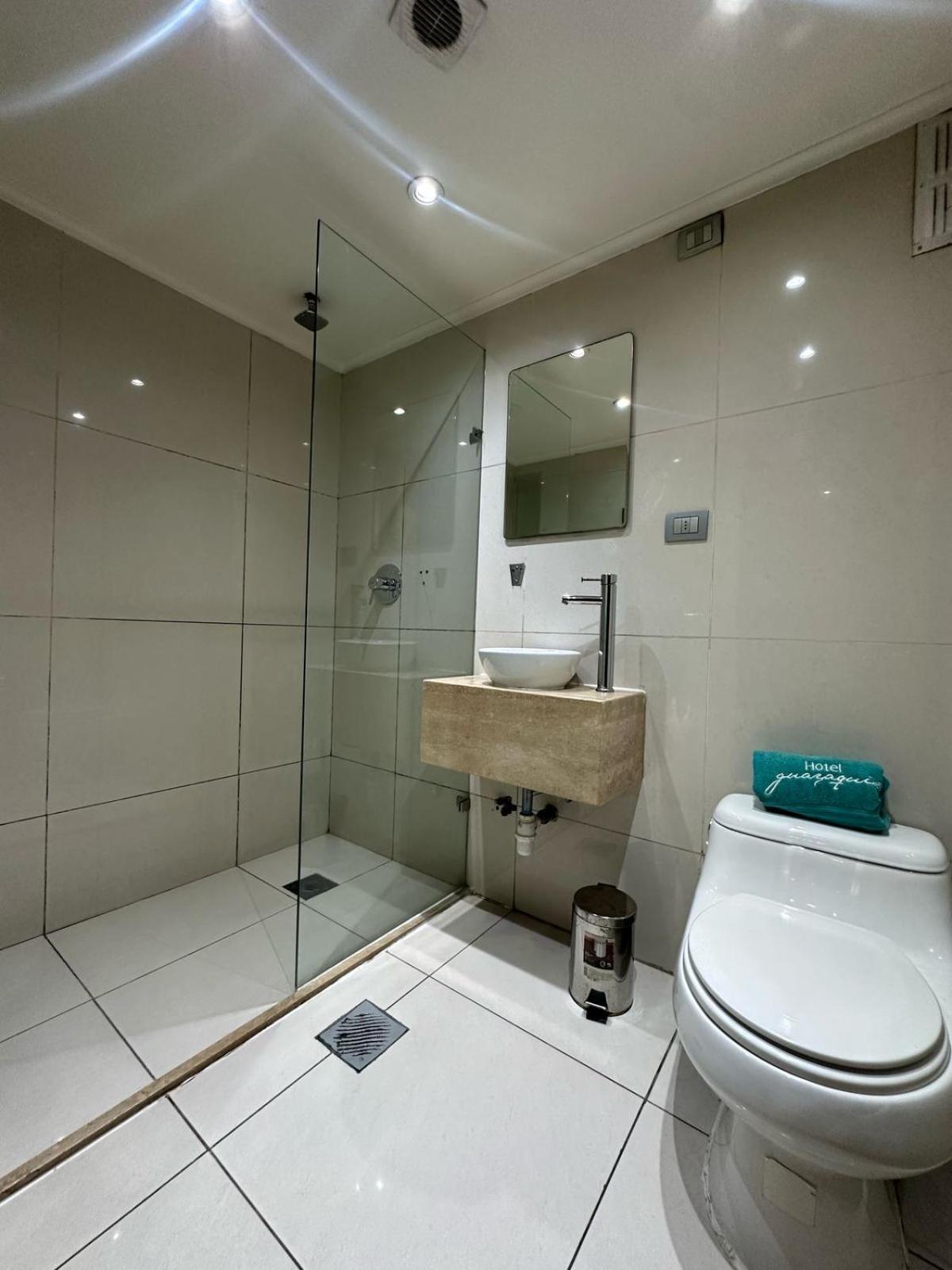 Hotel Guayaquil Santiago du Chili Extérieur photo