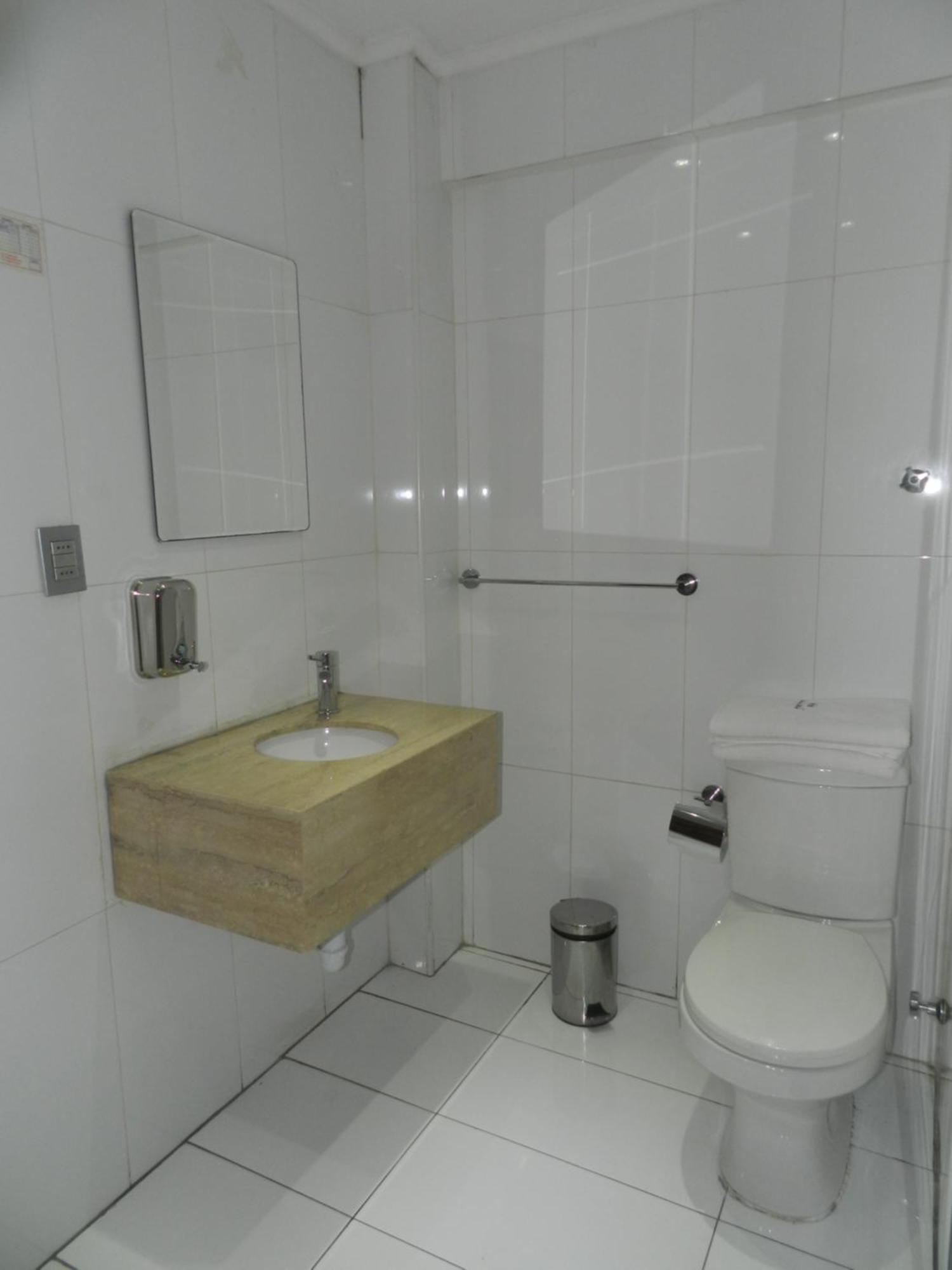 Hotel Guayaquil Santiago du Chili Extérieur photo
