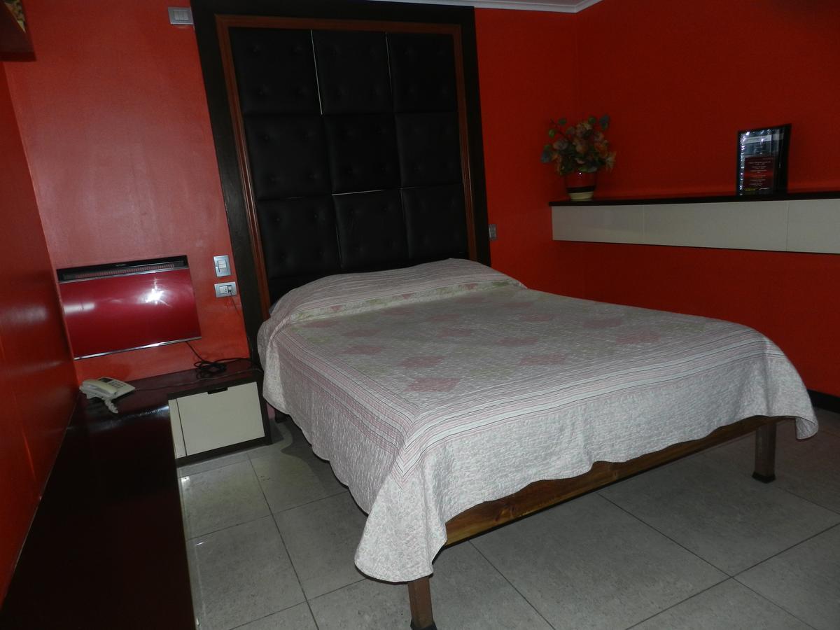 Hotel Guayaquil Santiago du Chili Extérieur photo